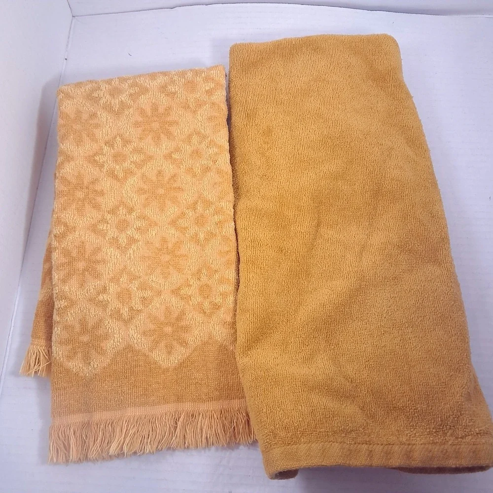 Vintage hand Towel set 2 harvest yellow Gold Martex West Point Pepperell Fairfax